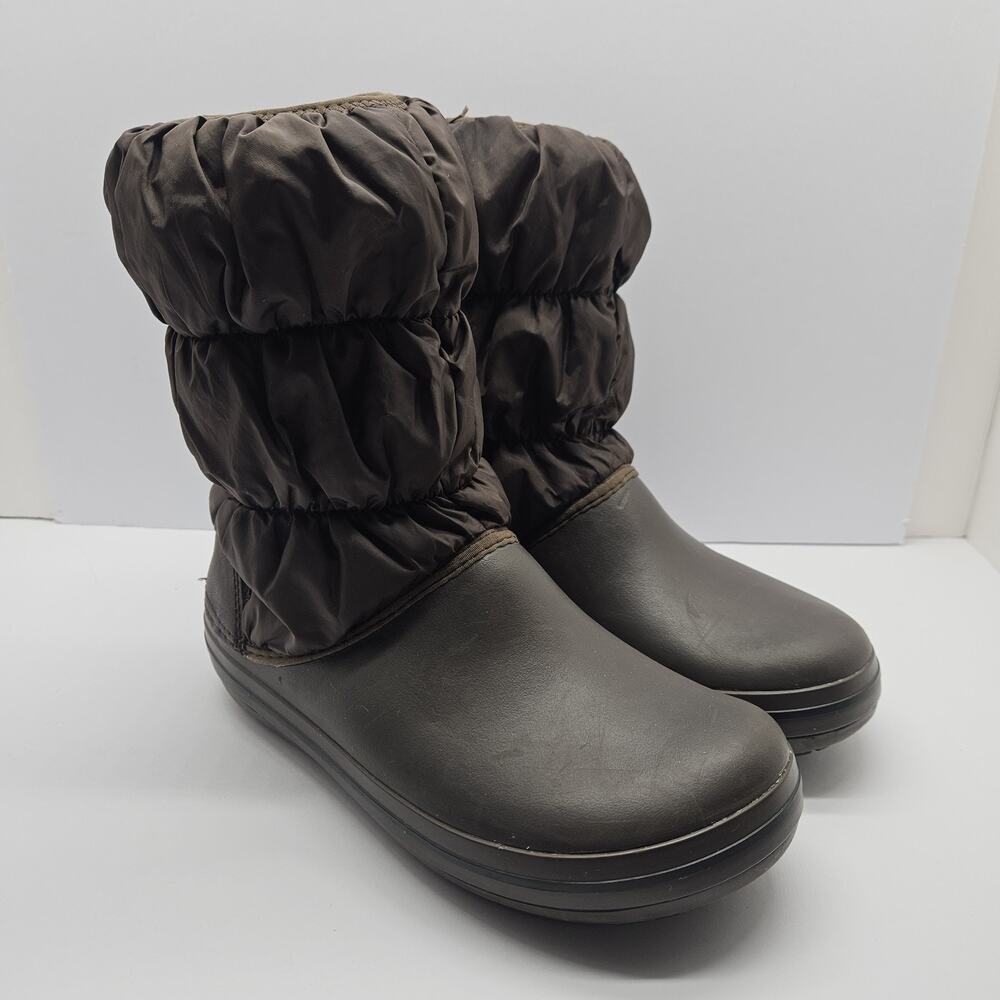 Crocs Women’s 7 Winter Puff Boot 14614 Brown Pull On - Picture 3 of 7